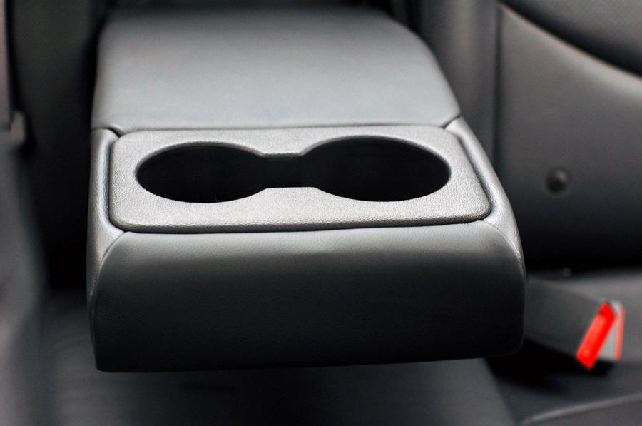 Kia Forte SX 2010 года  (фото 12 из 48)